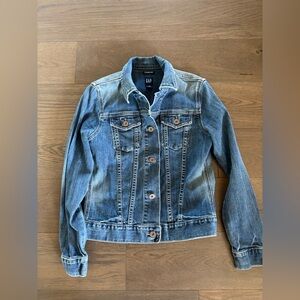 GAP Women's Classic Blue Jean Jacket (stretch)